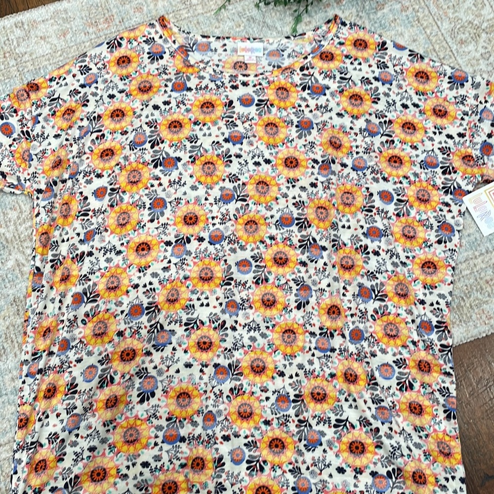 LuLaRoe Irma top